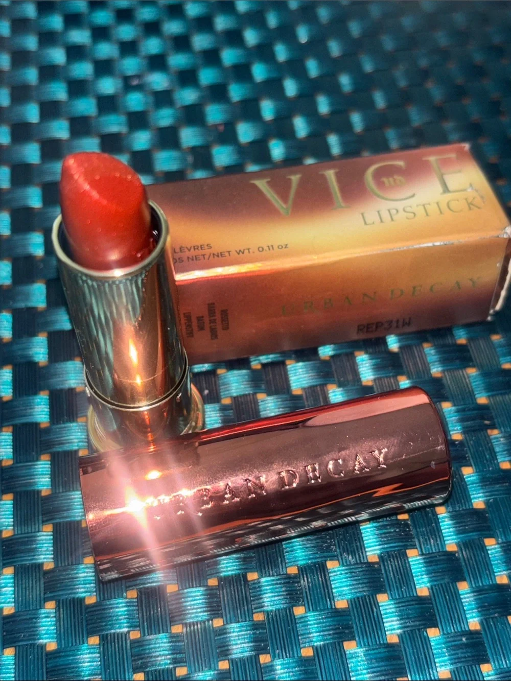 Urban Decay- Vice Lipstick “HEAT” metallic NWT